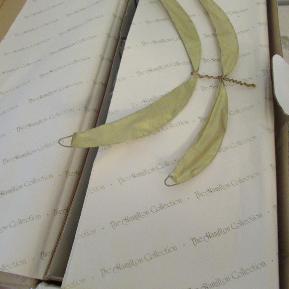 "The Tooth Fairy" The Hamilton Collection Porcelain Doll - Picture 13 of 14